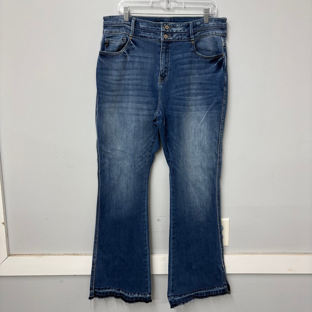 KanCan Curvy High Rise Flare Jeans Medium Wash Raw Hem Blue Womens Size 15/32 - Picture 1 of 10